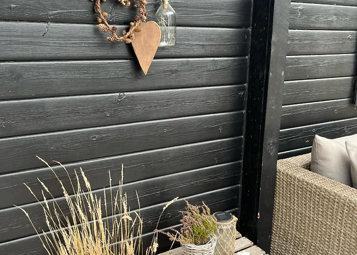 Nature-close Jeppesen House On Romo *